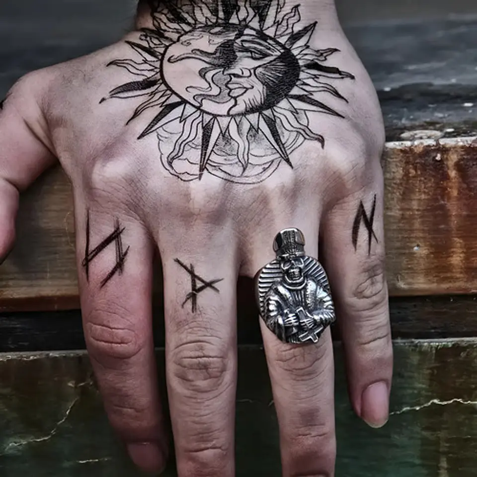 Anillo Para Hombre Forma De Esqueleto Cruz Invertida Cráneo 5
