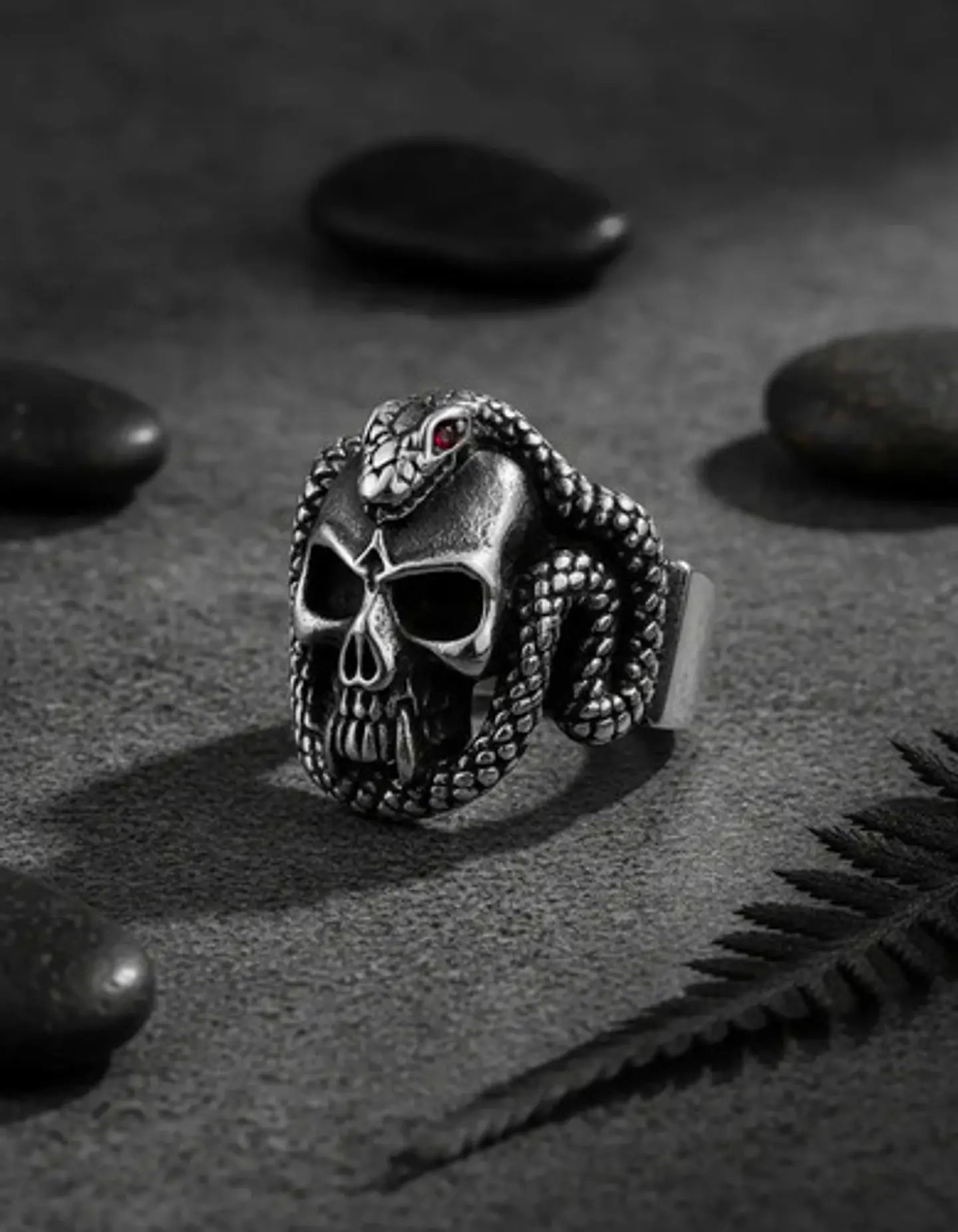 Anillo Cráneo Calavera Color Plata Acero Inoxidable Hombre 8