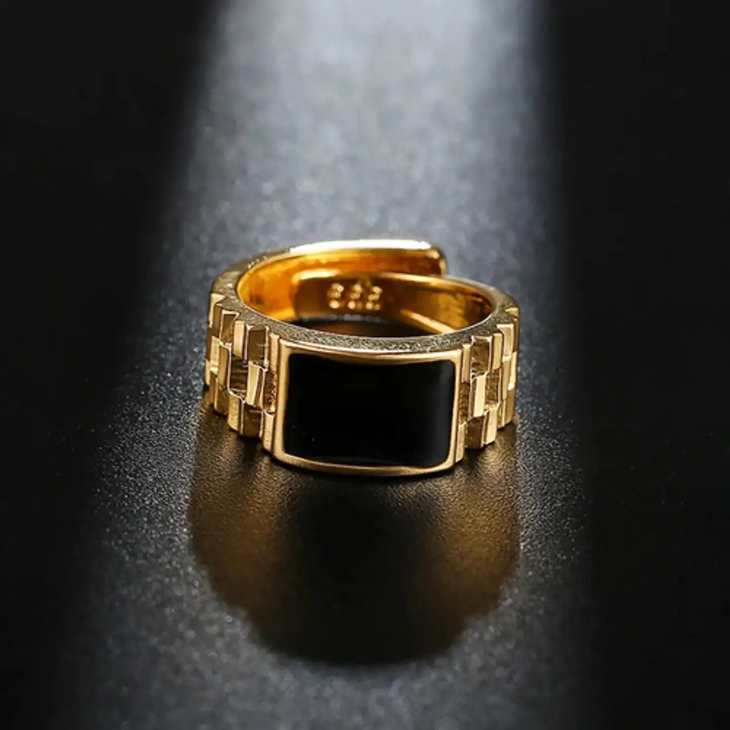 Anillo Argolla Color Oro Piedra Negra Ajustable Para Hombre 3