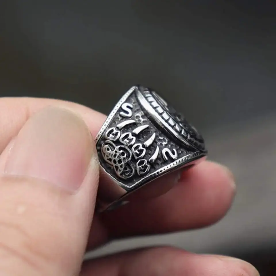 Anillo Para Hombres Vikingo Garra Oso Color Plata De Acero 10