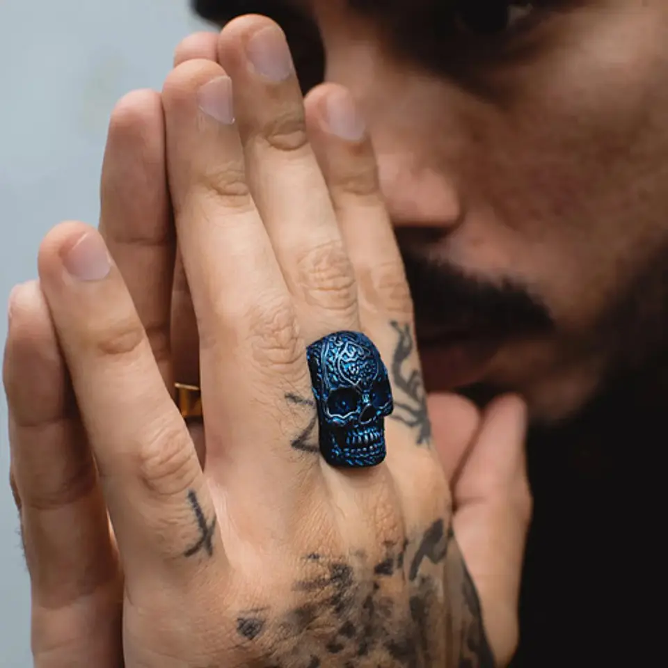 Anillo Hombre Forma De Cráneo Calavera Gótico Azul De Acero 7