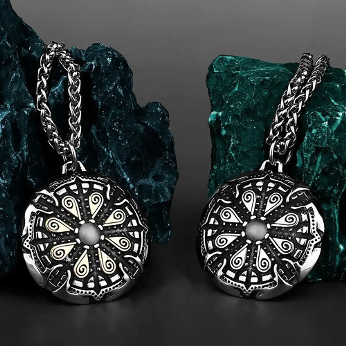 Collar Vikingo Vegvisir Color Plata Acero Inoxidable Hombre 9