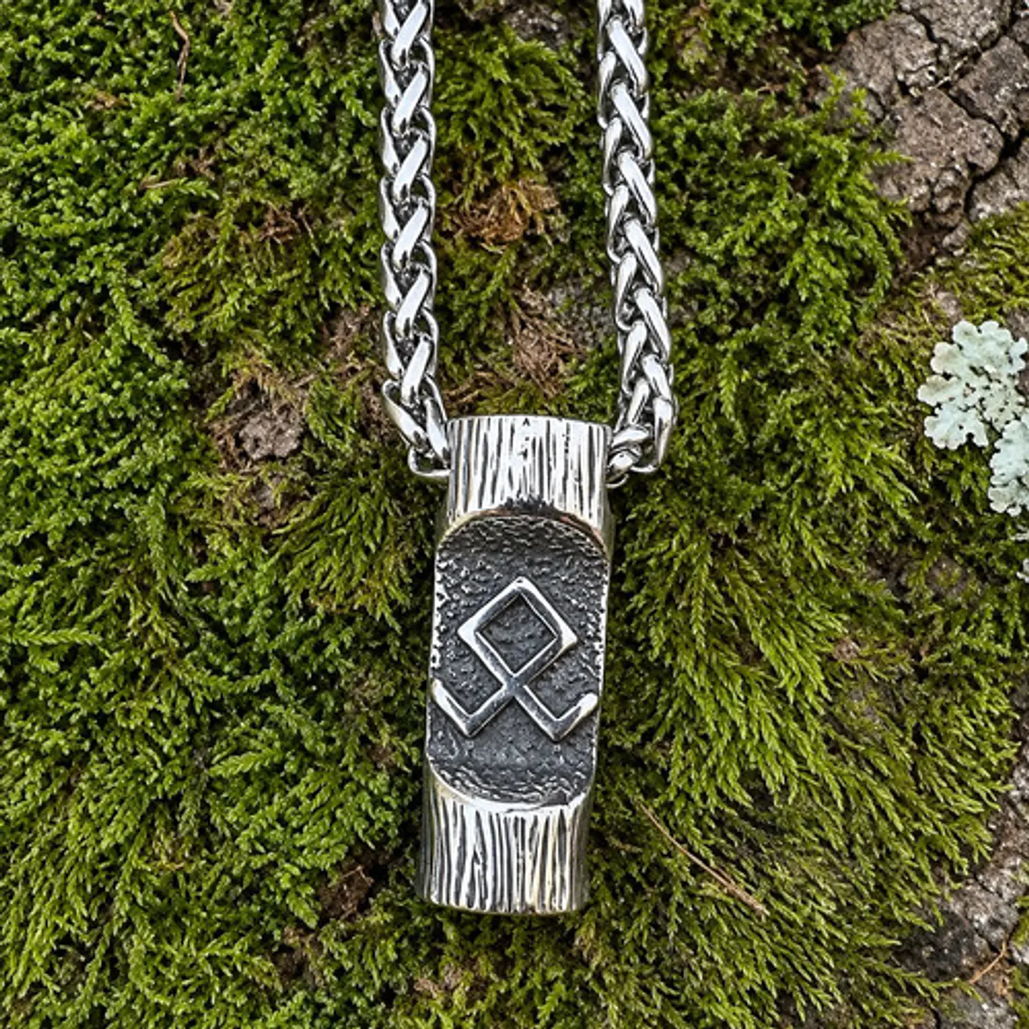 Collar Plateado Vikingo De Acero Para Hombre Dije Runa Odin 5