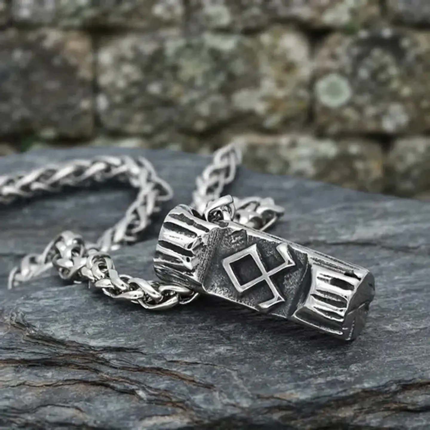 Collar Plateado Vikingo De Acero Para Hombre Dije Runa Odin 12