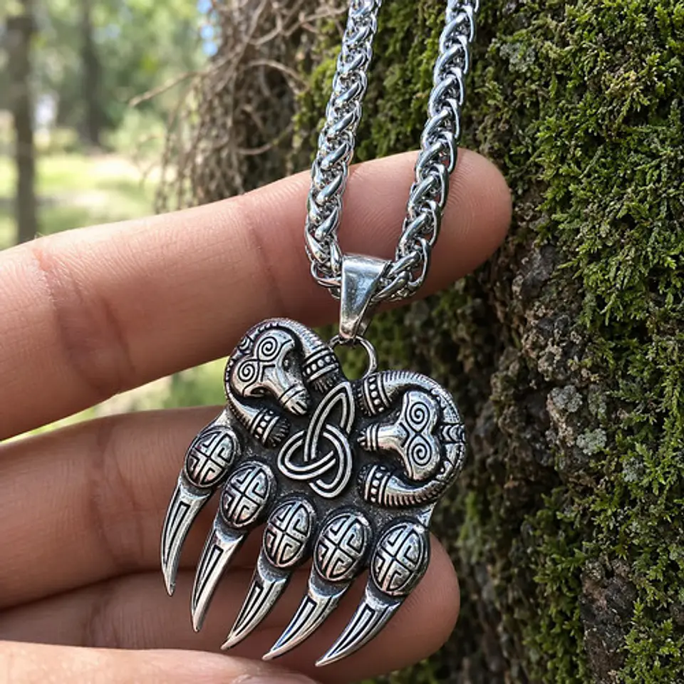 Collar Plateado Vikingo En Acero Para Hombre Dije Garra Oso 7
