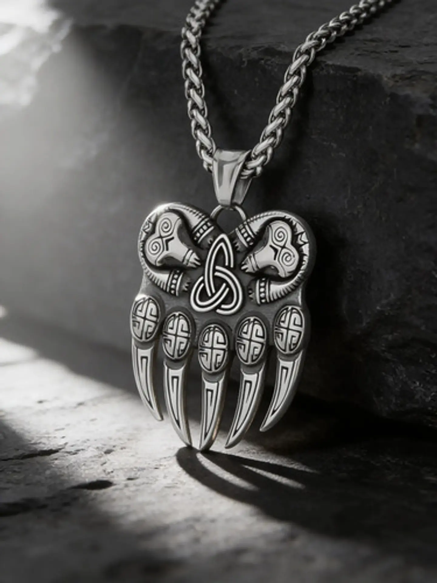 Collar Plateado Vikingo En Acero Para Hombre Dije Garra Oso 12