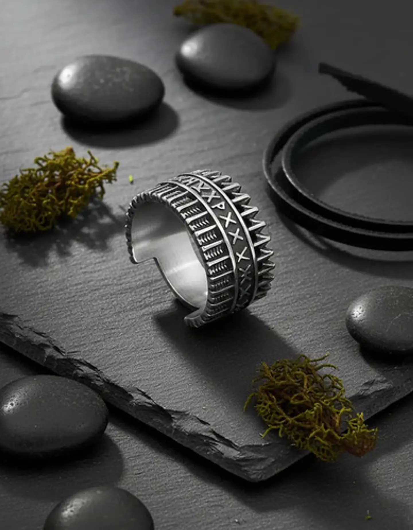 Anillo Para Hombres Vikingo Amuleto Runas Futhark De Acero 9