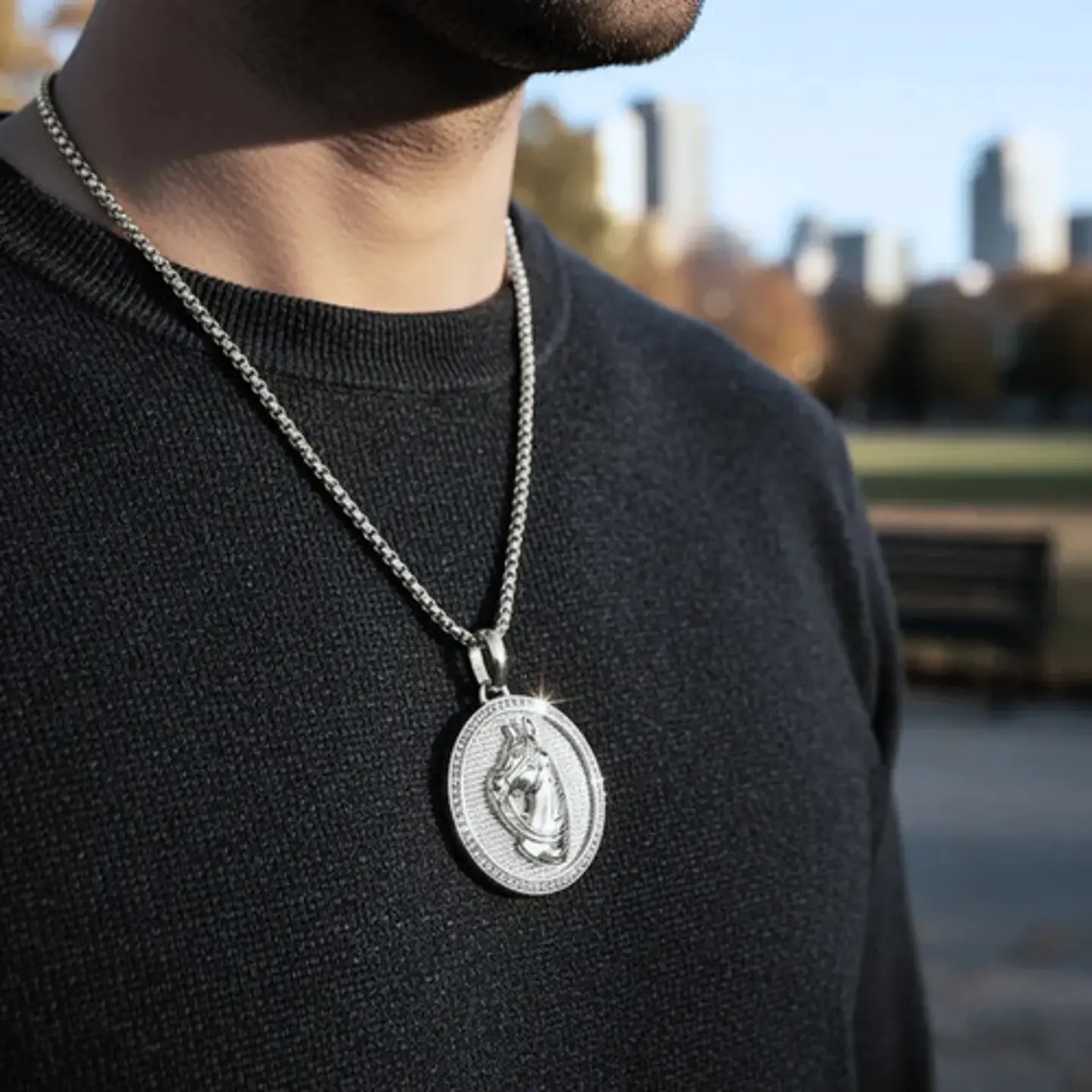 Collar En Acero Dorado Para Hombres Dije Caballo Piedras 12