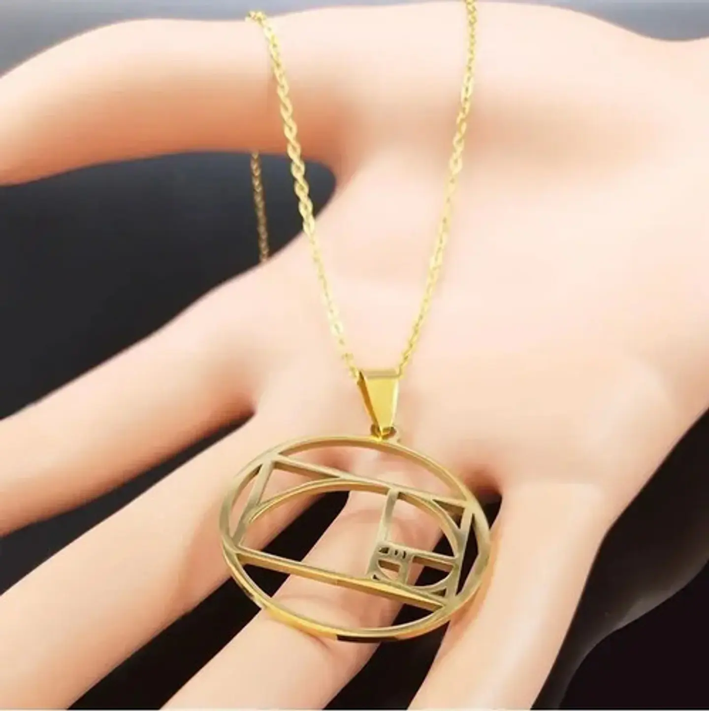 Collar Dije Fibonacci Color Oro Acero Inoxidable Para Mujer 2