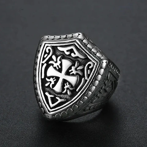 Anillo Escudo Cruz Color Plata Acero Inoxidable Para Hombre