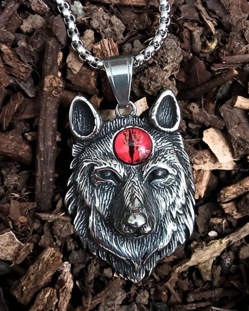 Collar Vikingo En Acero Cadena Para Hombre Dije Lobo Con Ojo 4