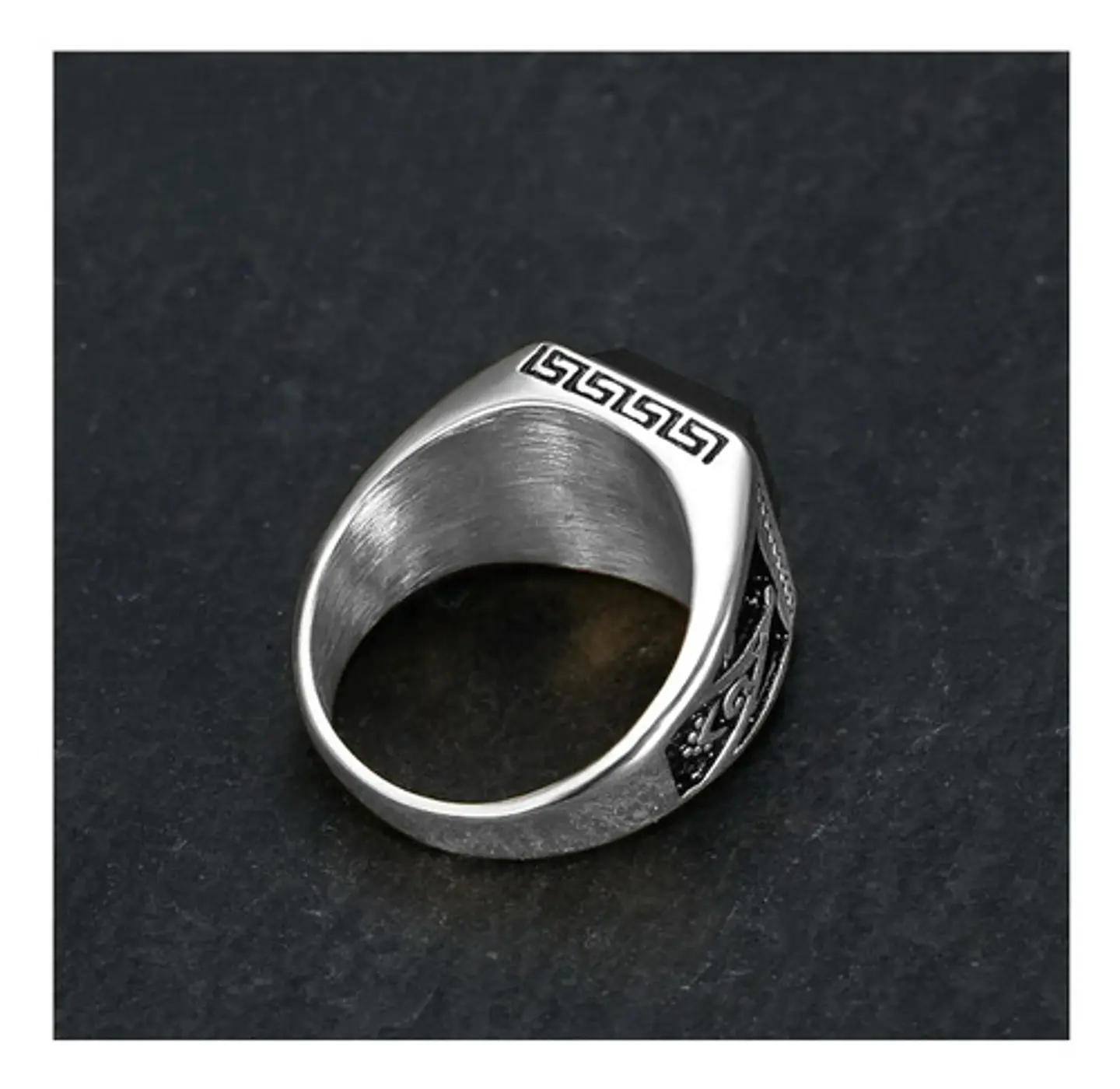 Anillo De Acero Para Hombre Masón Masonería Piedra Negra Cz 4