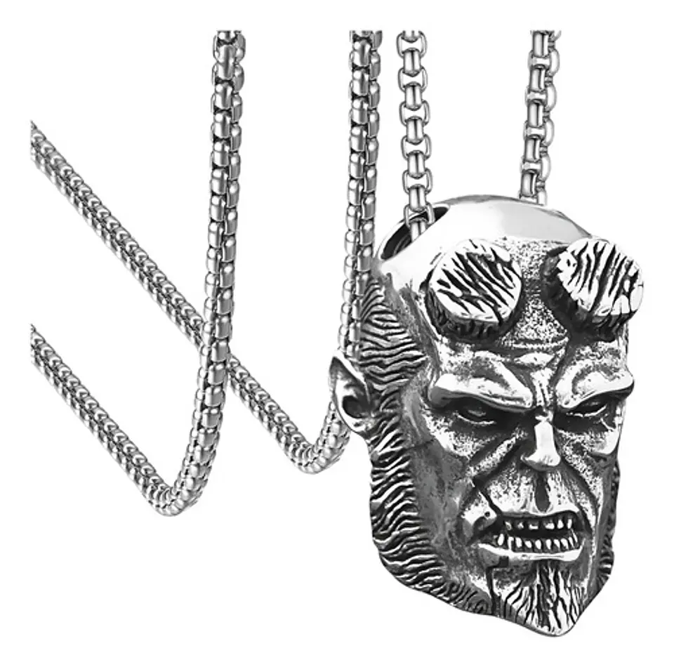 Collar Dije Hellboy Color Plata Acero Inoxidable Para Hombre Plateado 1