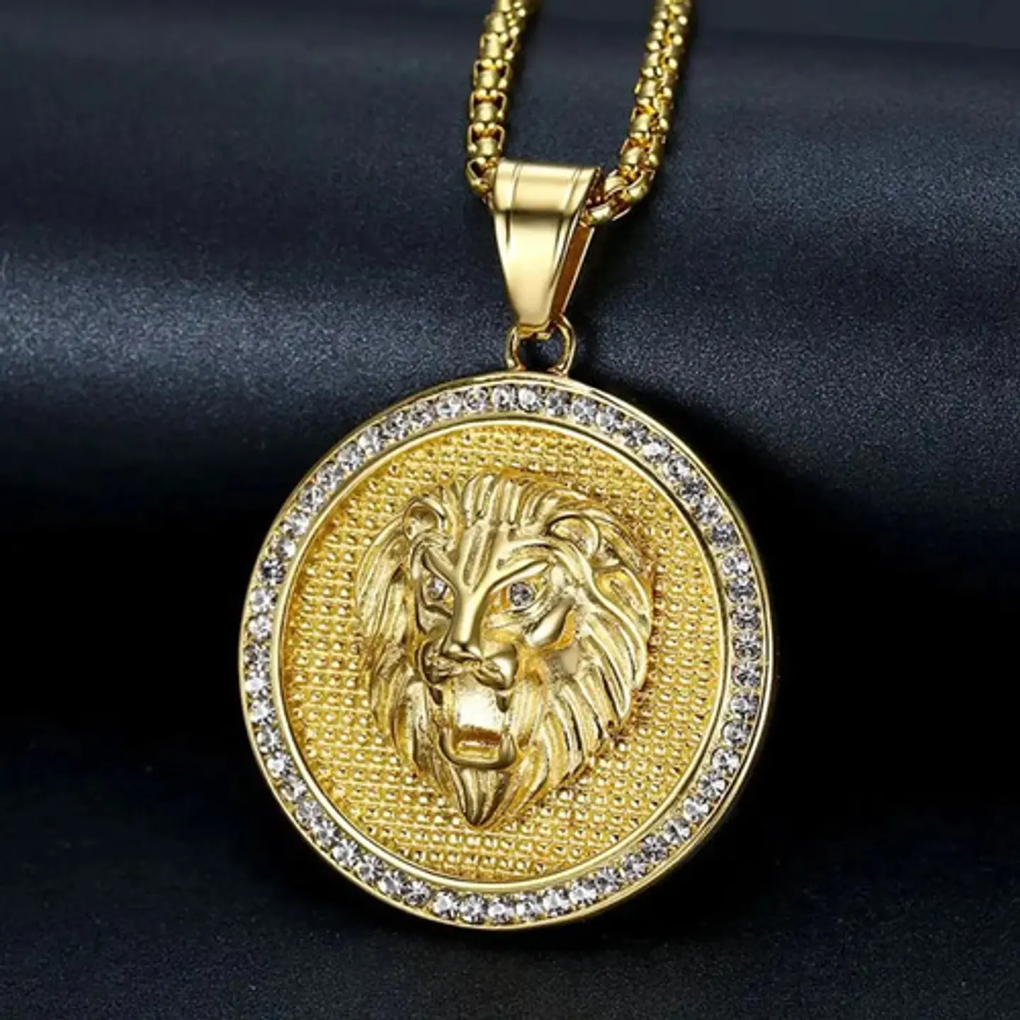 Collar Dije Cabeza Leon Color Oro Acero Inoxidable Hombre 2