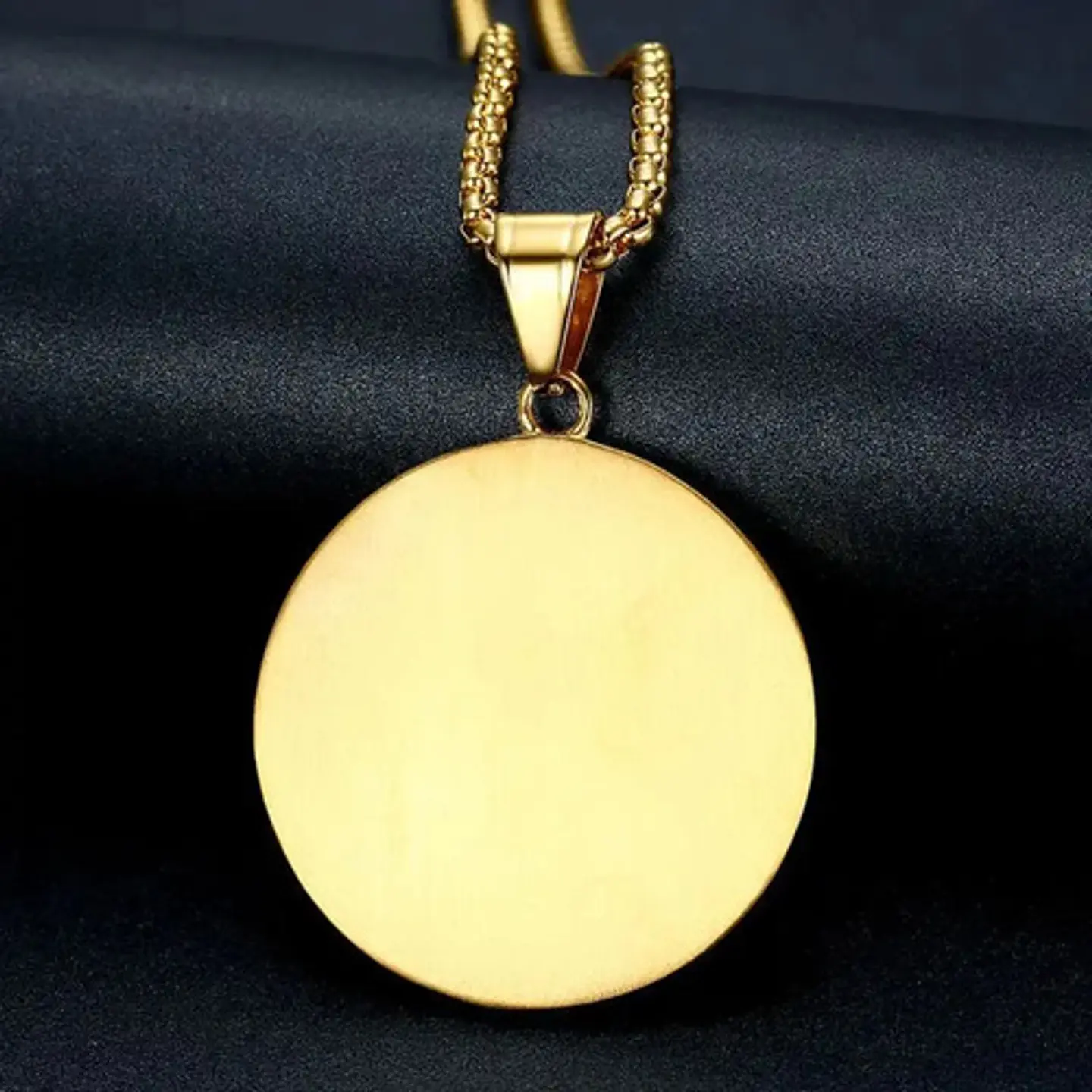 Collar Dije Cabeza Leon Color Oro Acero Inoxidable Hombre 4