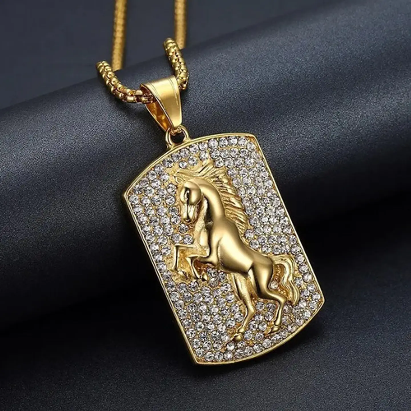 Collar Caballo Piedras Color Oro Acero Inoxidable Hombre 8