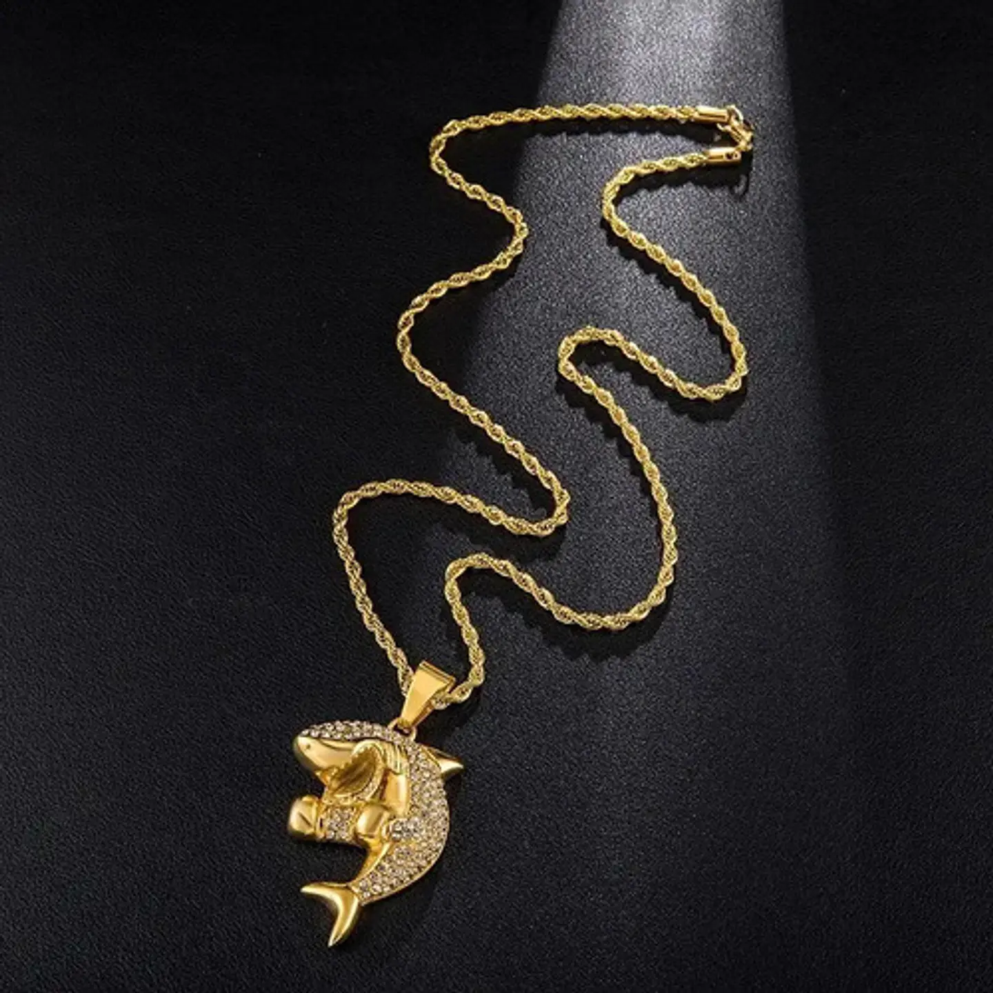 Collar Tiburón Boxeador Color Oro Acero Inoxidable Hombre Dorado 5