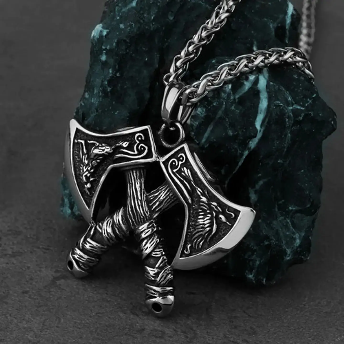 Collar Vikingo Color Plata En Acero Para Hombre Dije Hacha 5