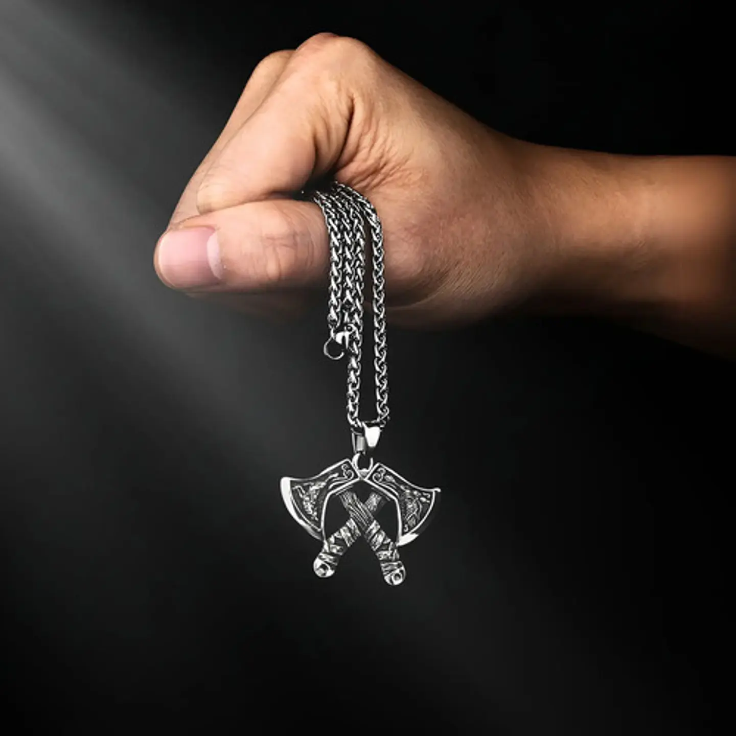 Collar Vikingo Color Plata En Acero Para Hombre Dije Hacha 7