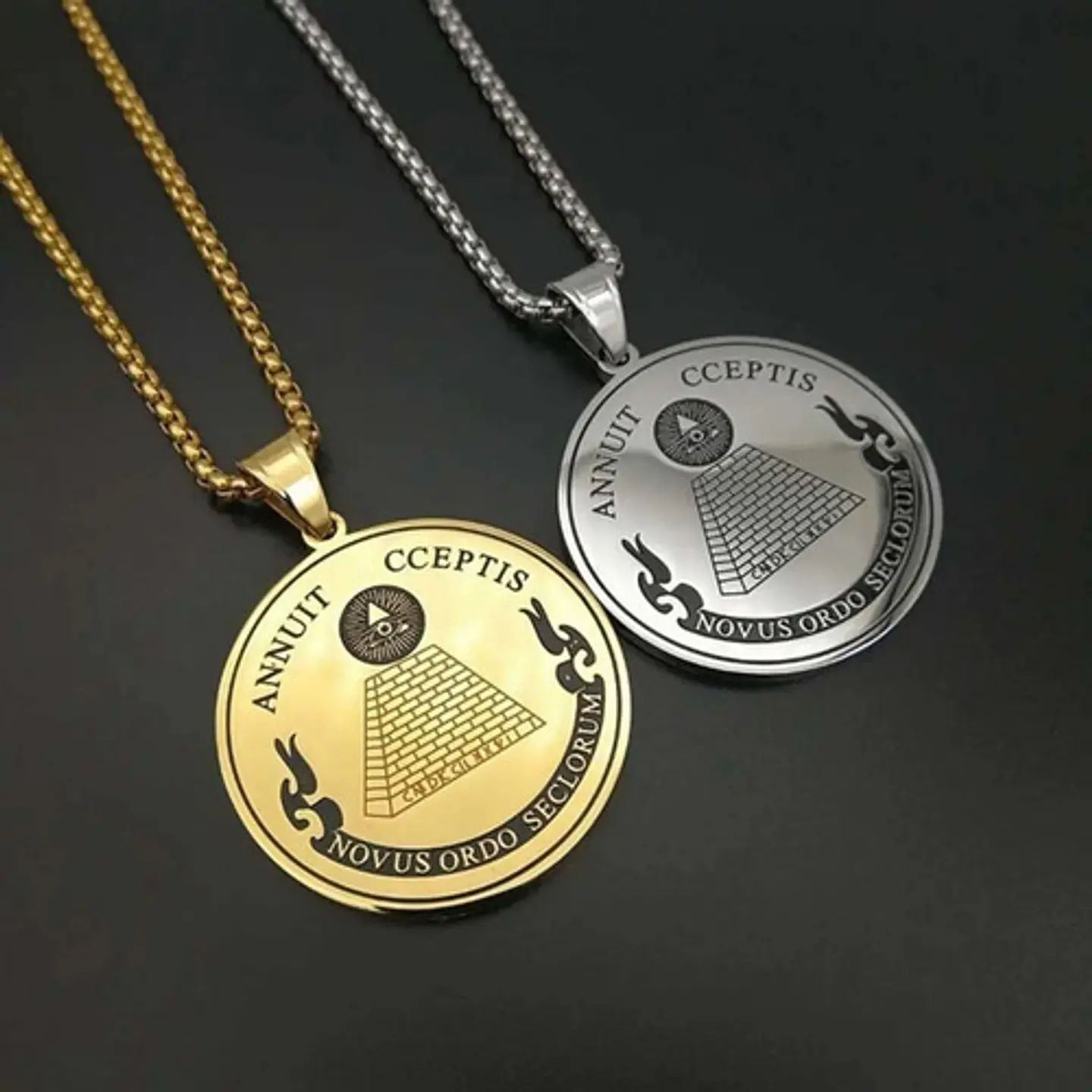 Collar Ojo Providencia Color Oro Acero Inoxidable Hombre 7