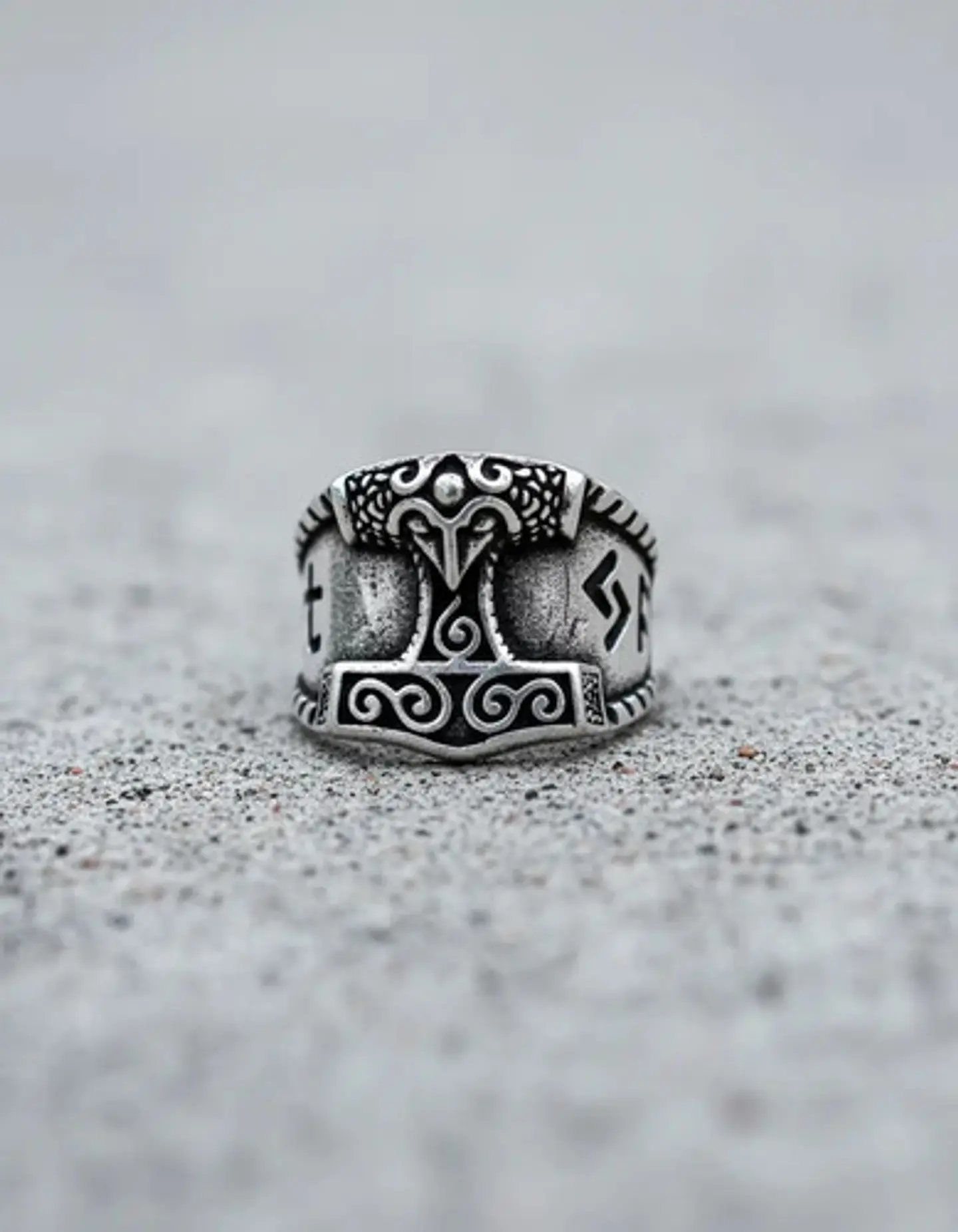 Anillo Para Hombres Vikingo Mjolnir Thor Nórdico Runas Acero 3