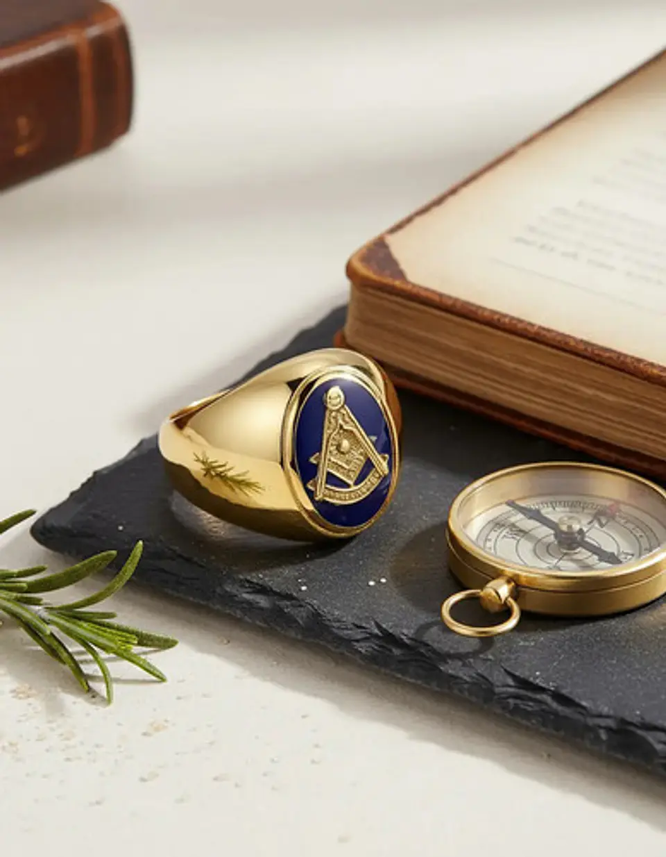 Anillo Para Hombres Símbolo Masón Logia Acero De Color Oro 9