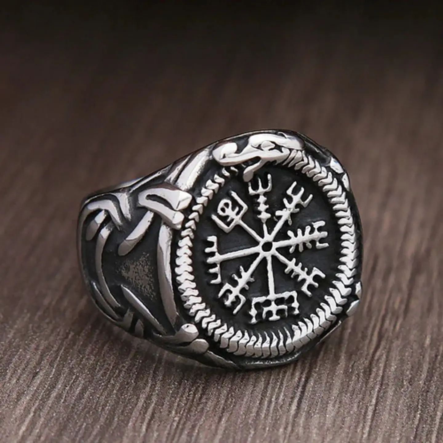 Anillo Mjolnir Amuleto Vikingo Odin Acero Inoxidable Hombre 10