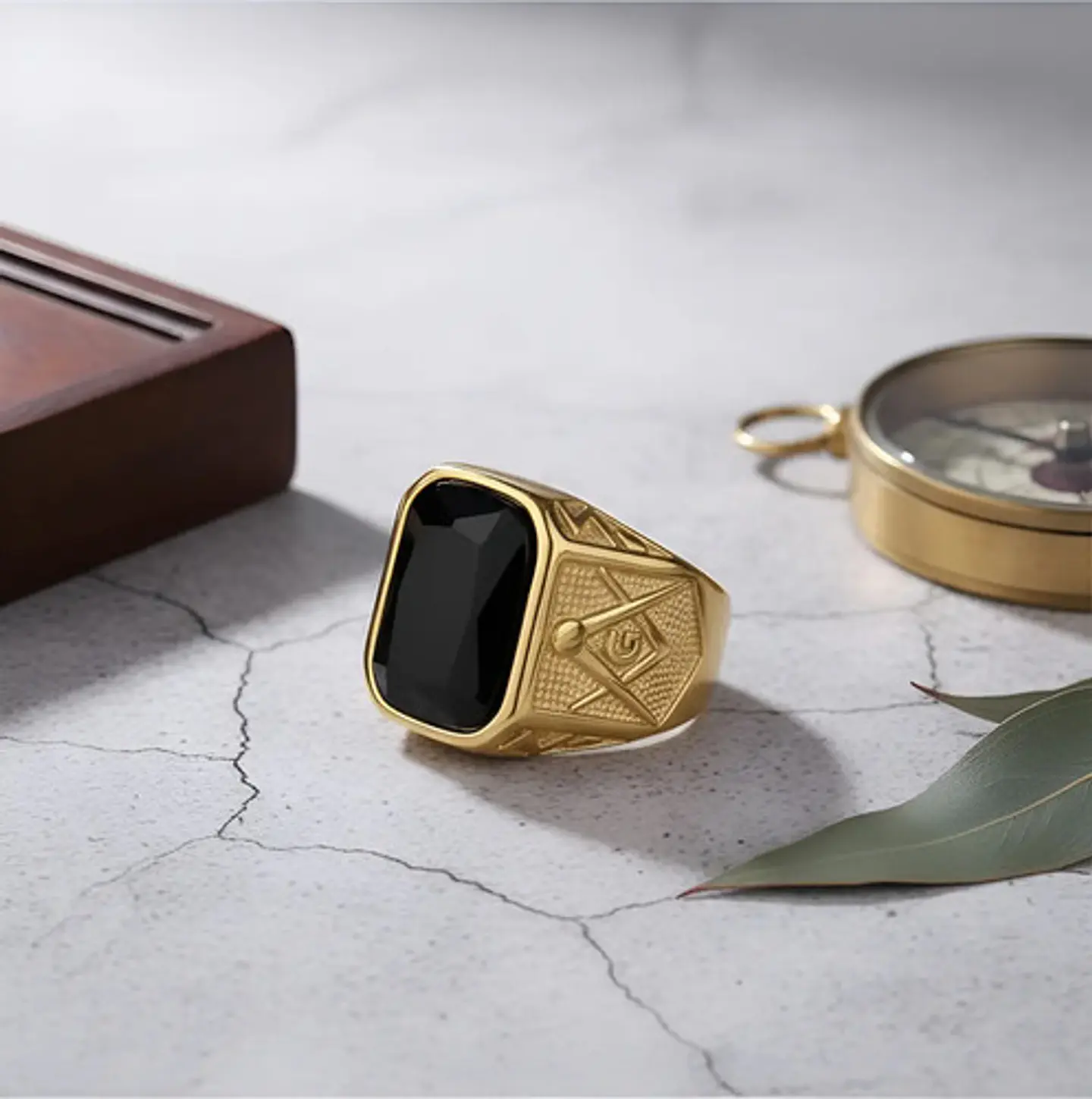 Anillo Para Hombre Masón Logia Con Piedra Cz Acero Color Oro 27