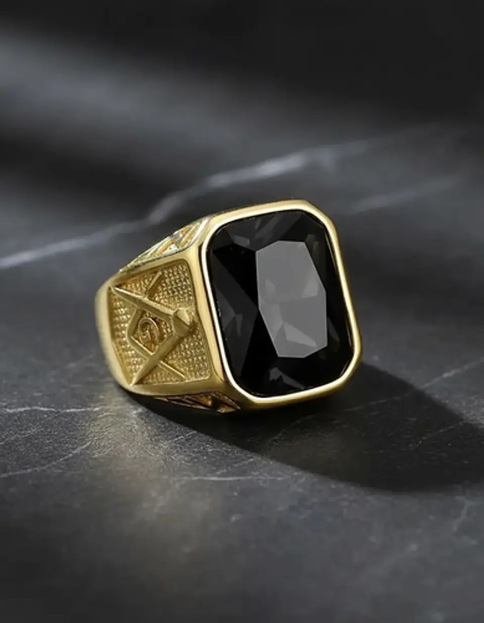 Anillo Para Hombre Masón Logia Con Piedra Cz Acero Color Oro 28