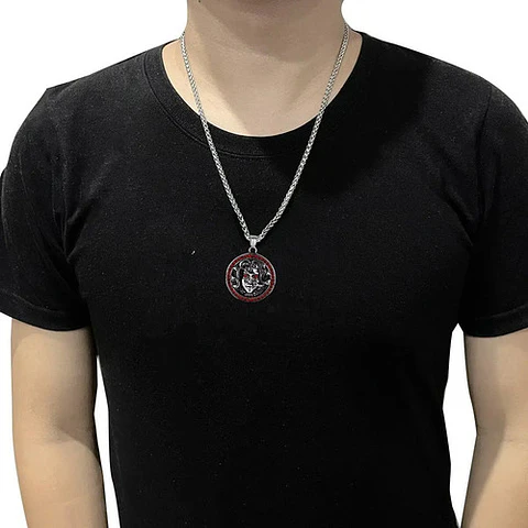 Collar Dije Medusa Color Plata Acero Inoxidable Para Hombre