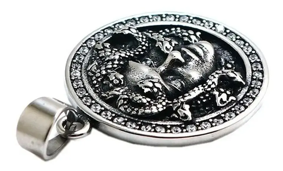 Collar Dije Medusa Color Plata Acero Inoxidable Para Hombre 18