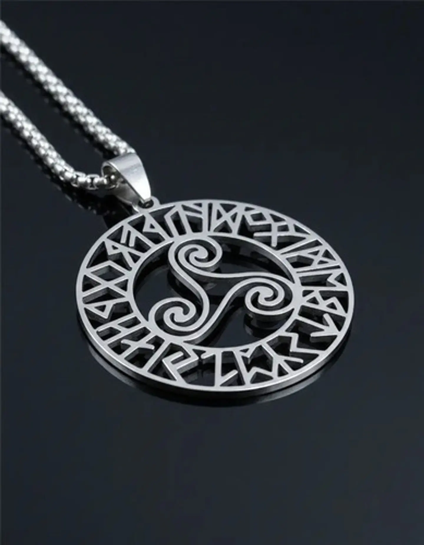 Collar Acero Inoxidable Color Plata Vórtice Vikingo Hombre Plateado 6