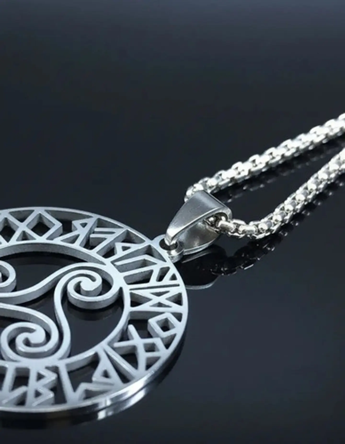 Collar Acero Inoxidable Color Plata Vórtice Vikingo Hombre Plateado 7