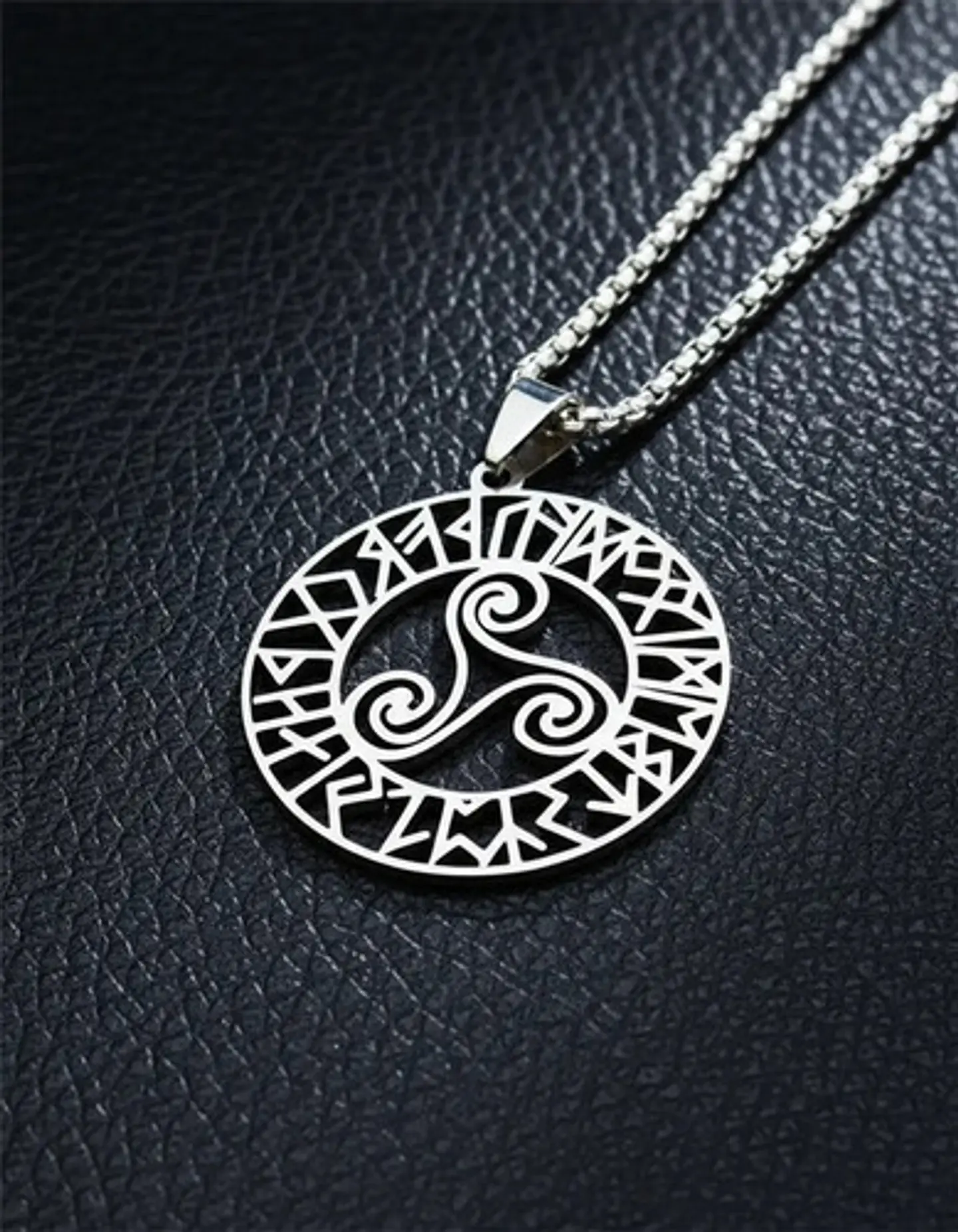 Collar Acero Inoxidable Color Plata Vórtice Vikingo Hombre Plateado 8