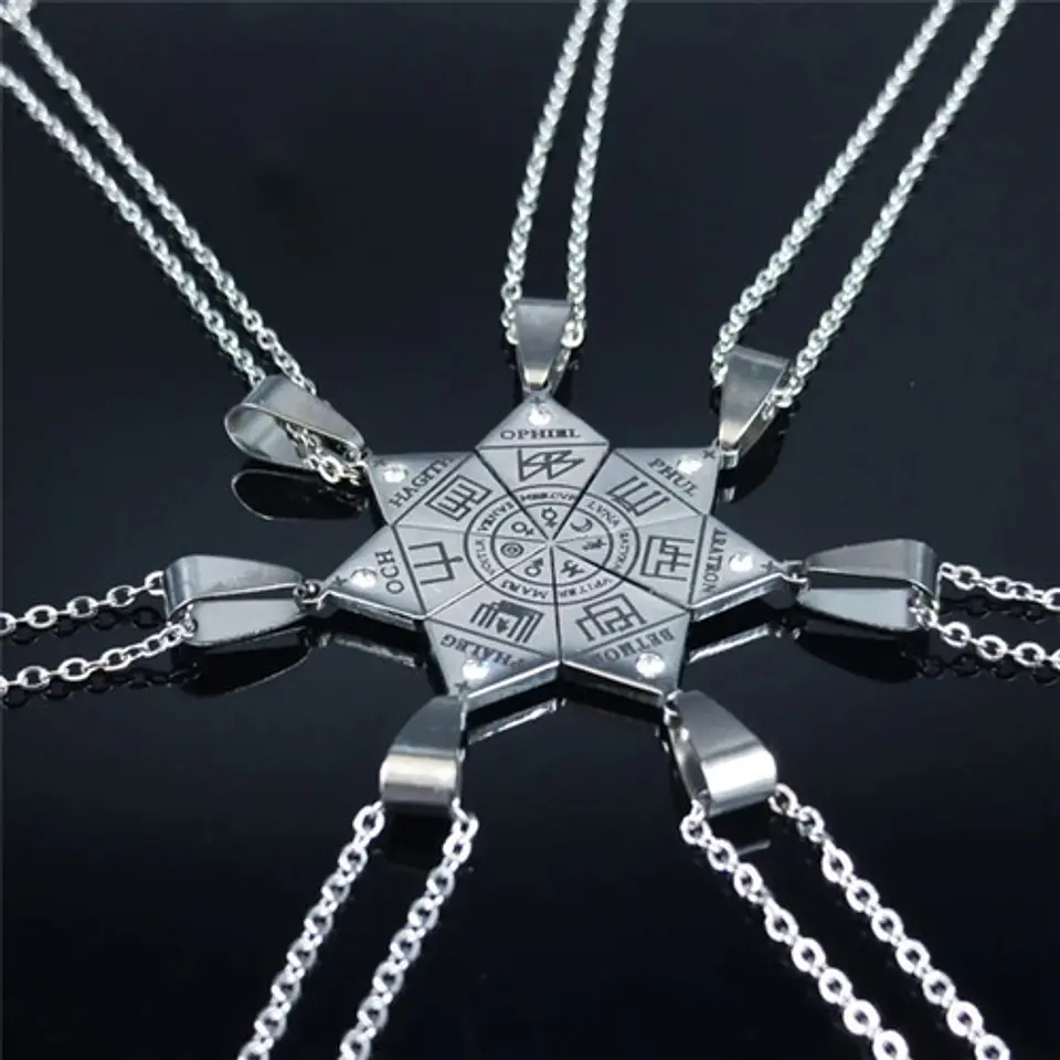 Set De Collares Para Hombre Mujer Con Dijes Goetia De Acero 3