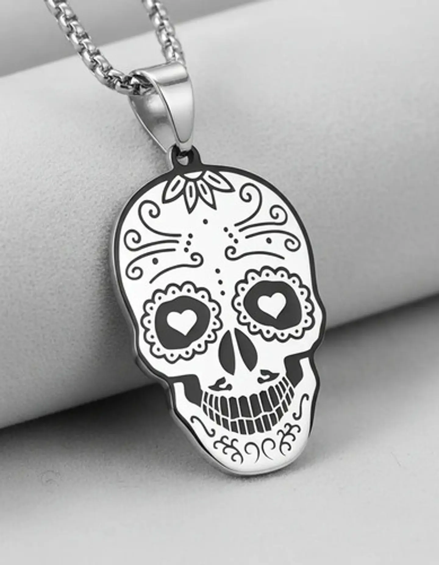 Collar Para Hombre Mujer Con Dije Cráneo Catrina Color Plata 3
