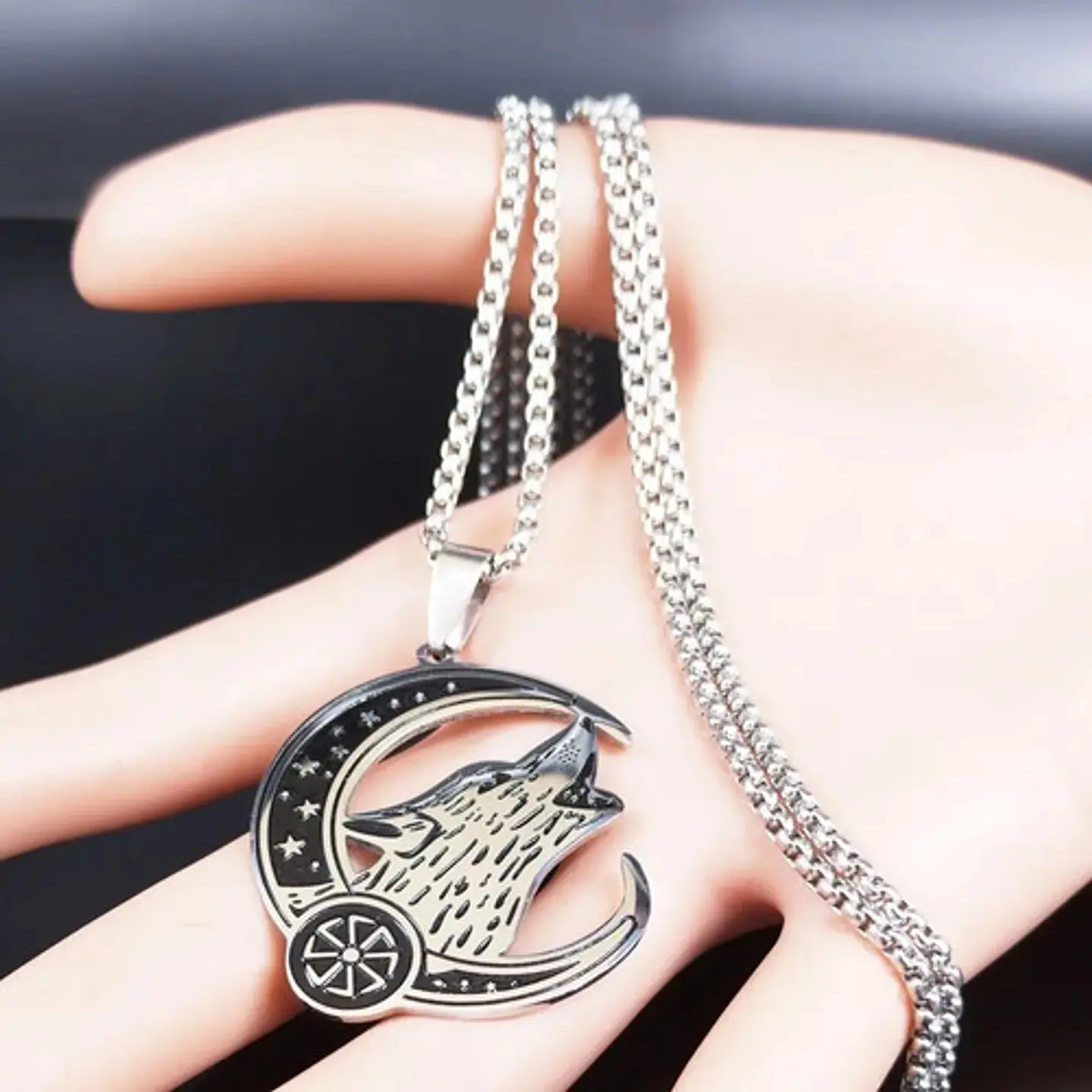 Collar Acero Inoxidable Color Plata Lobo Luna Vikingo Hombre 6