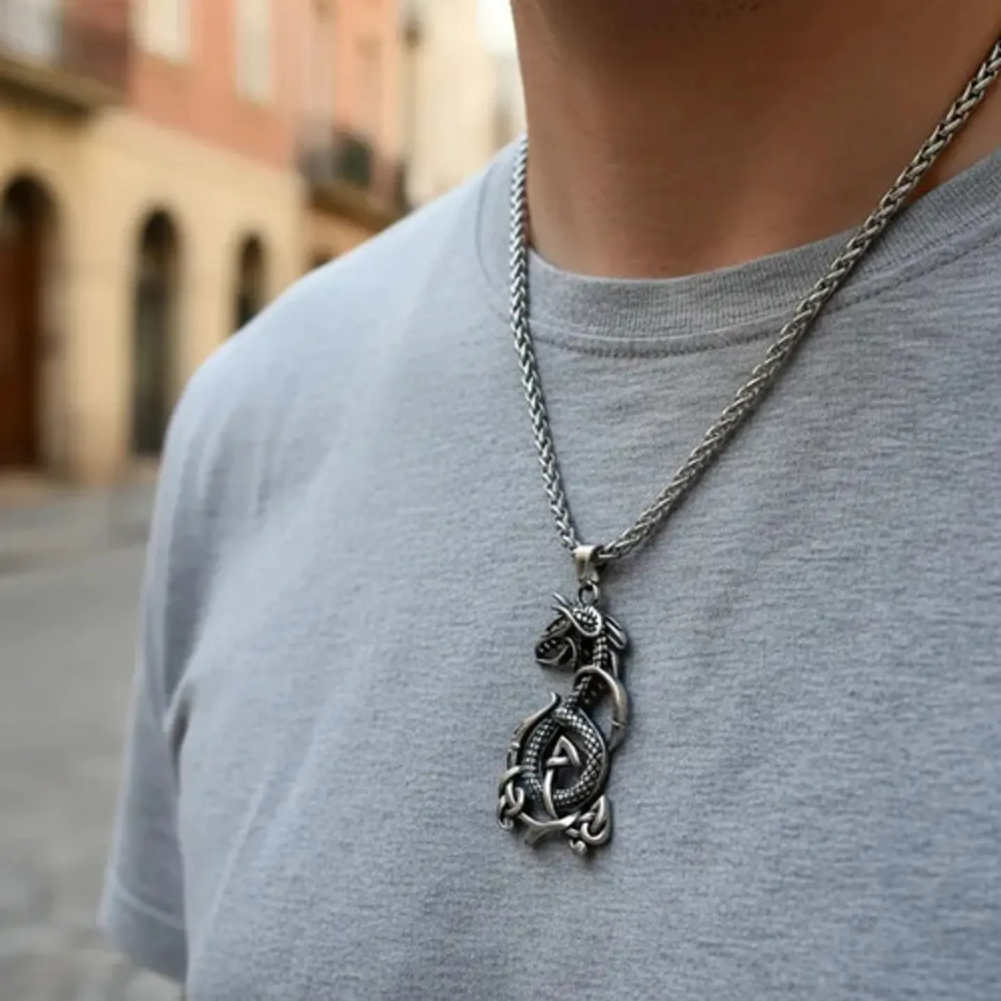 Collar Vikingo En Acero Para Hombre Dije Dragon Color Plata 3