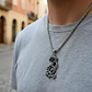 Collar Vikingo En Acero Para Hombre Dije Dragon Color Plata - Miniatura 3