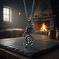 Collar Vikingo En Acero Para Hombre Dije Dragon Color Plata - Miniatura 8