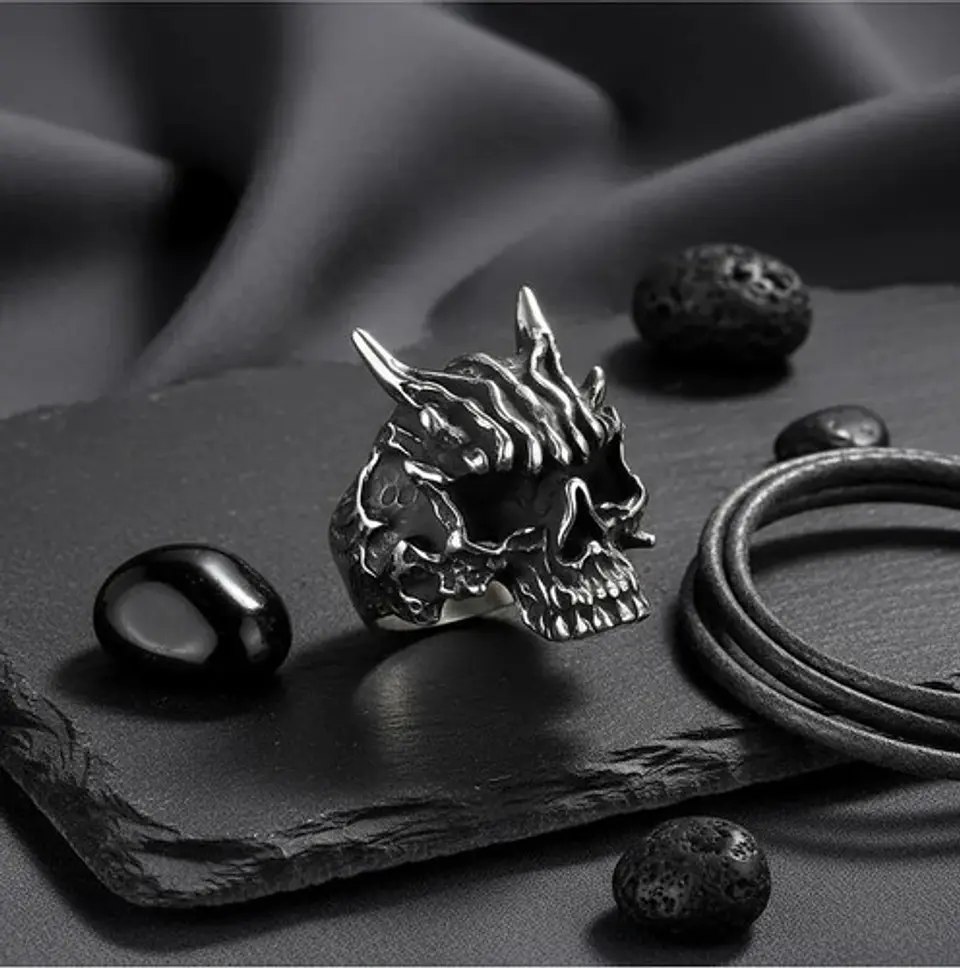 Anillo Para Hombre Cabeza Demonio Cráneo Acero Color Plata 4