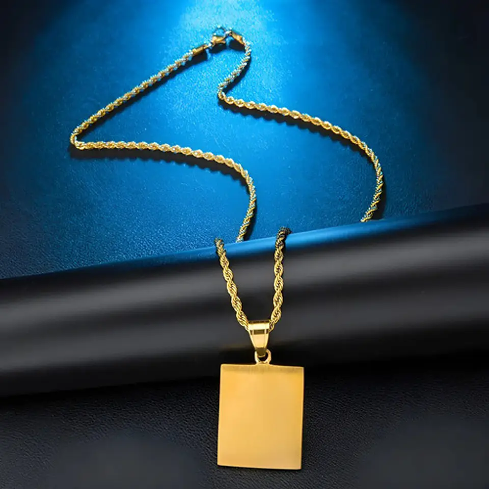 Collar Para Hombre Dije Escuadra Mason Ee.uu Acero Color Oro Dorado 10