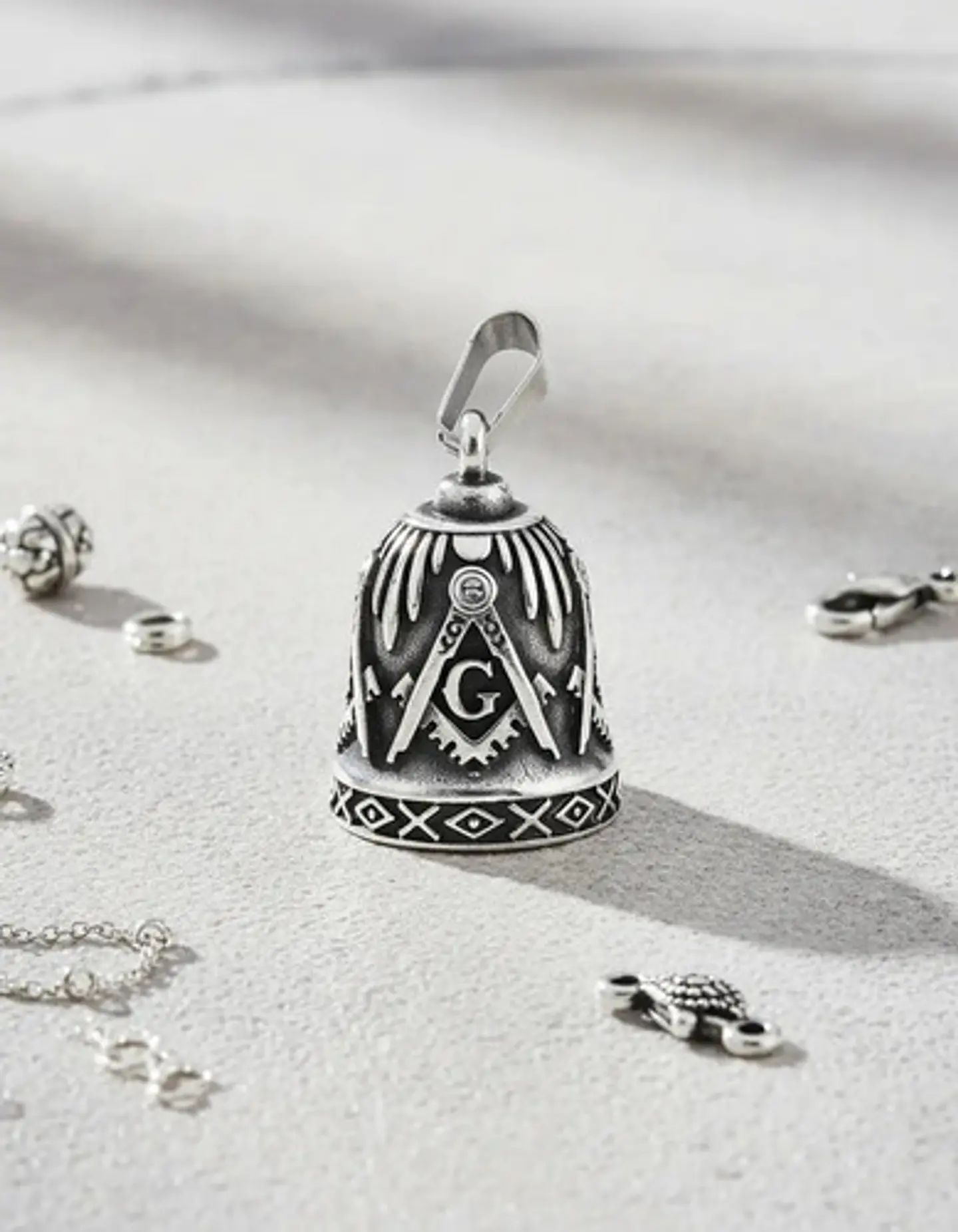 Dije Colgante Campana Mason Ritual Acero Inoxidable Hombre 3