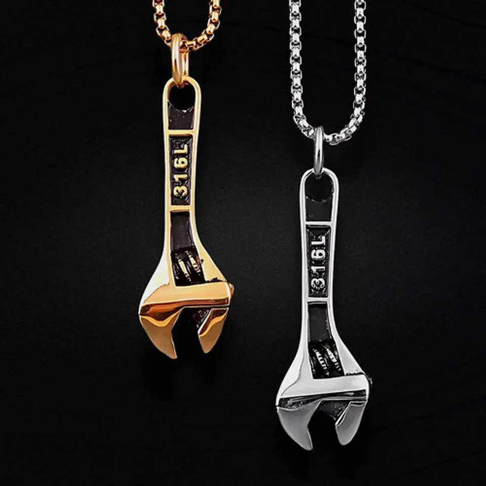 Collar Color Plata Dije Llave Inglesa Cadena De Acero Hombre 13