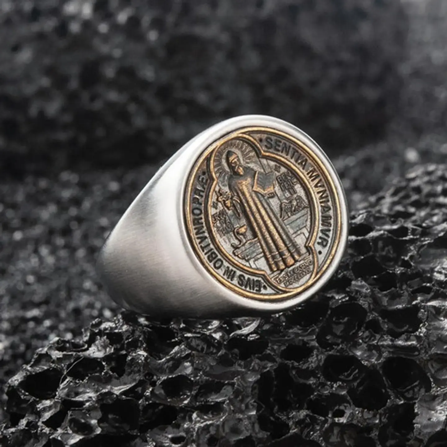Anillo San Benito Color Plata Acero Inoxidable Hombre Mujer 3
