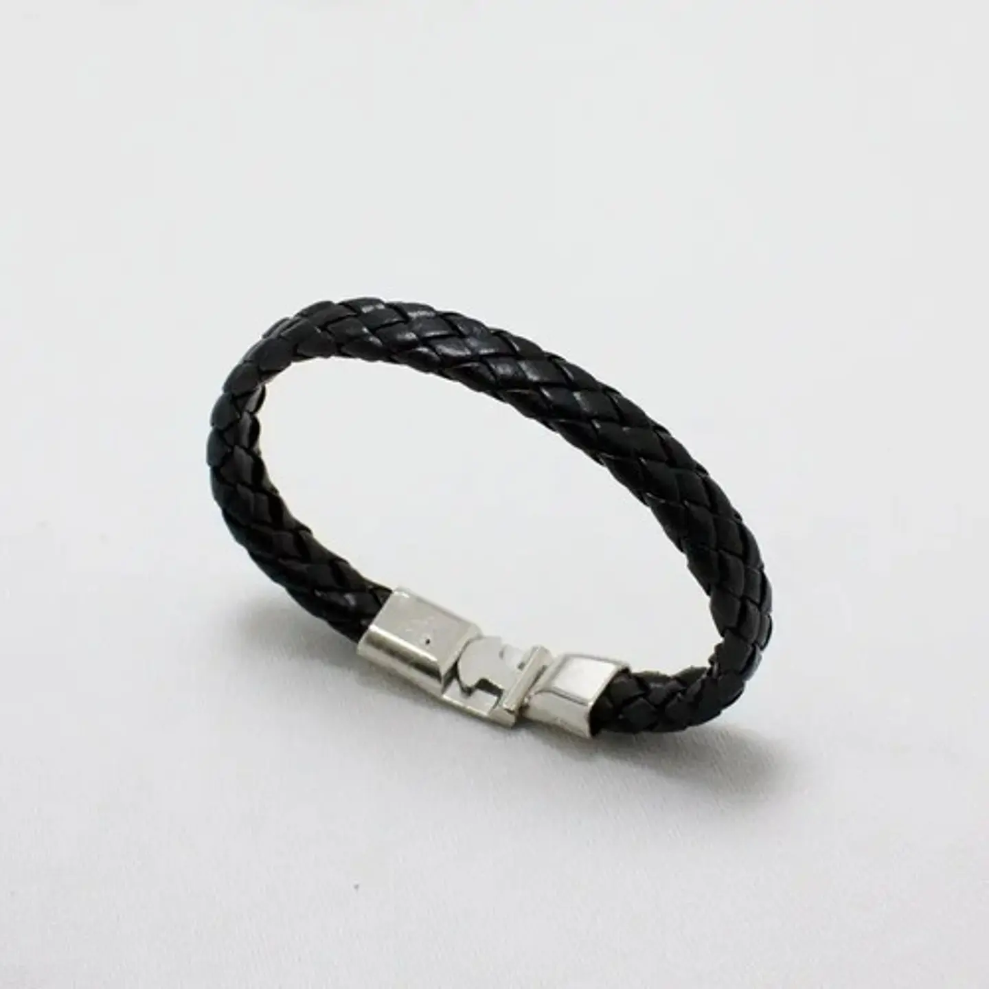 Pulsera Brazalete Manilla Cuero Trenzada Color Negro Hombre 2