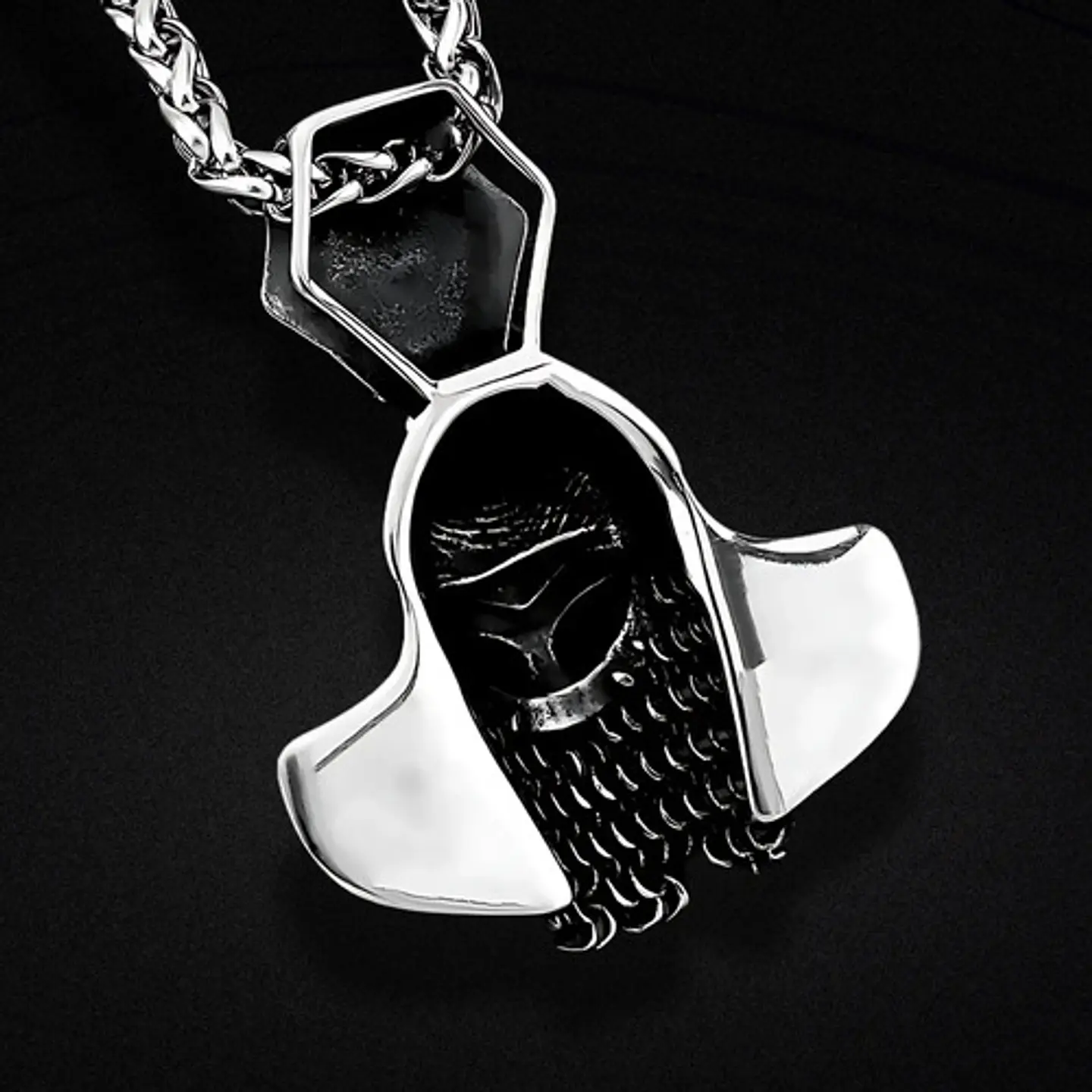 Collar Amuleto Casco Vikingo Nordic Acero Color Plata Hombre 3