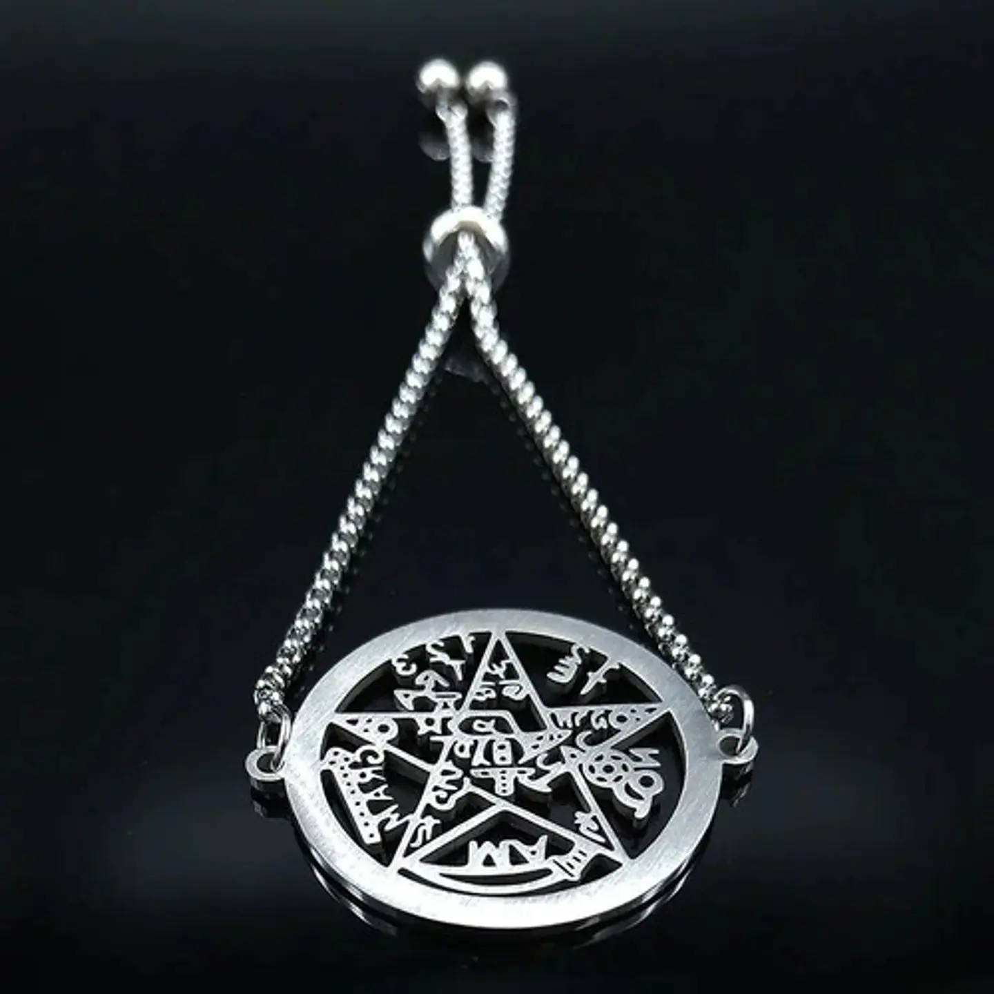 Pulsera Tetragramaton Color Plata Acero Inoxidable Mujer 4
