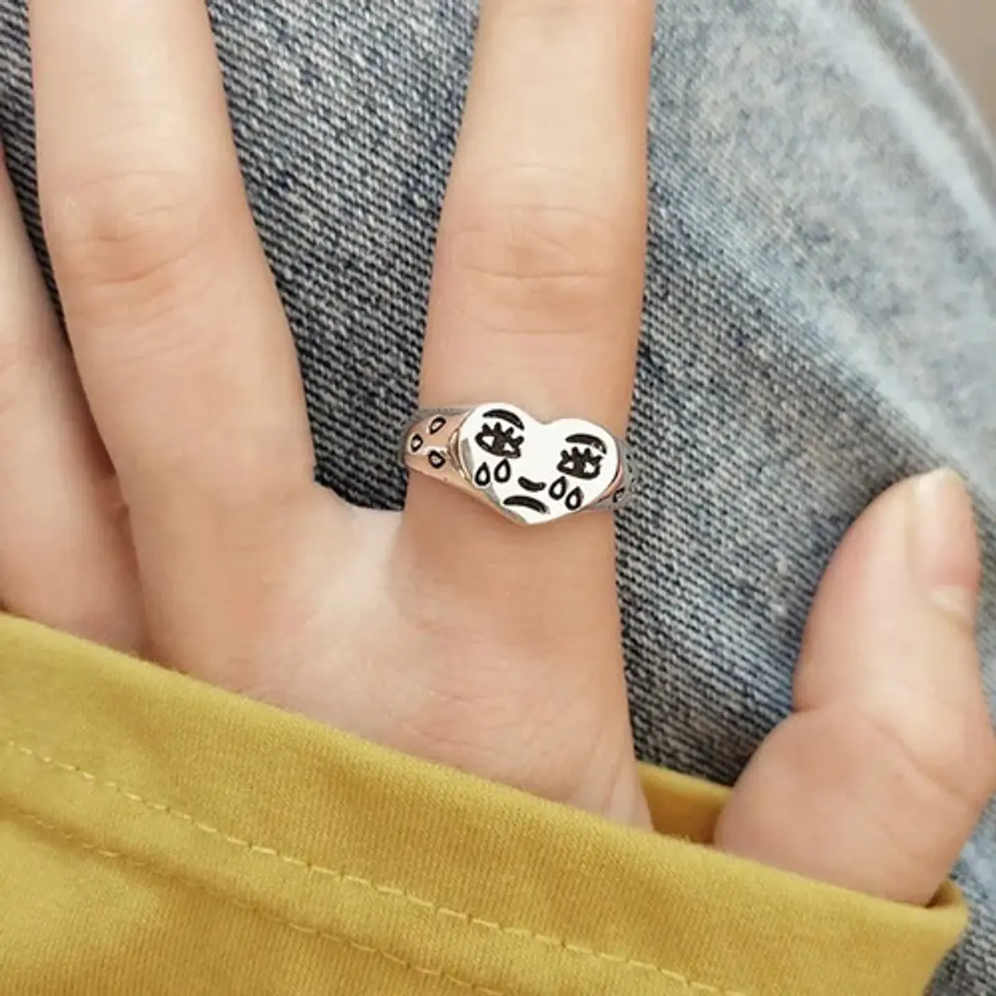 Anillo Argolla Ajustable Color Plata Cara Rostro Llorando 6