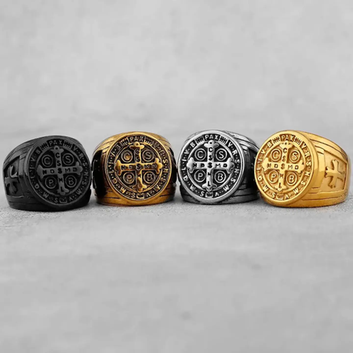 Anillo Sello San Benito Plateado Acero Inoxidable Hombre 35